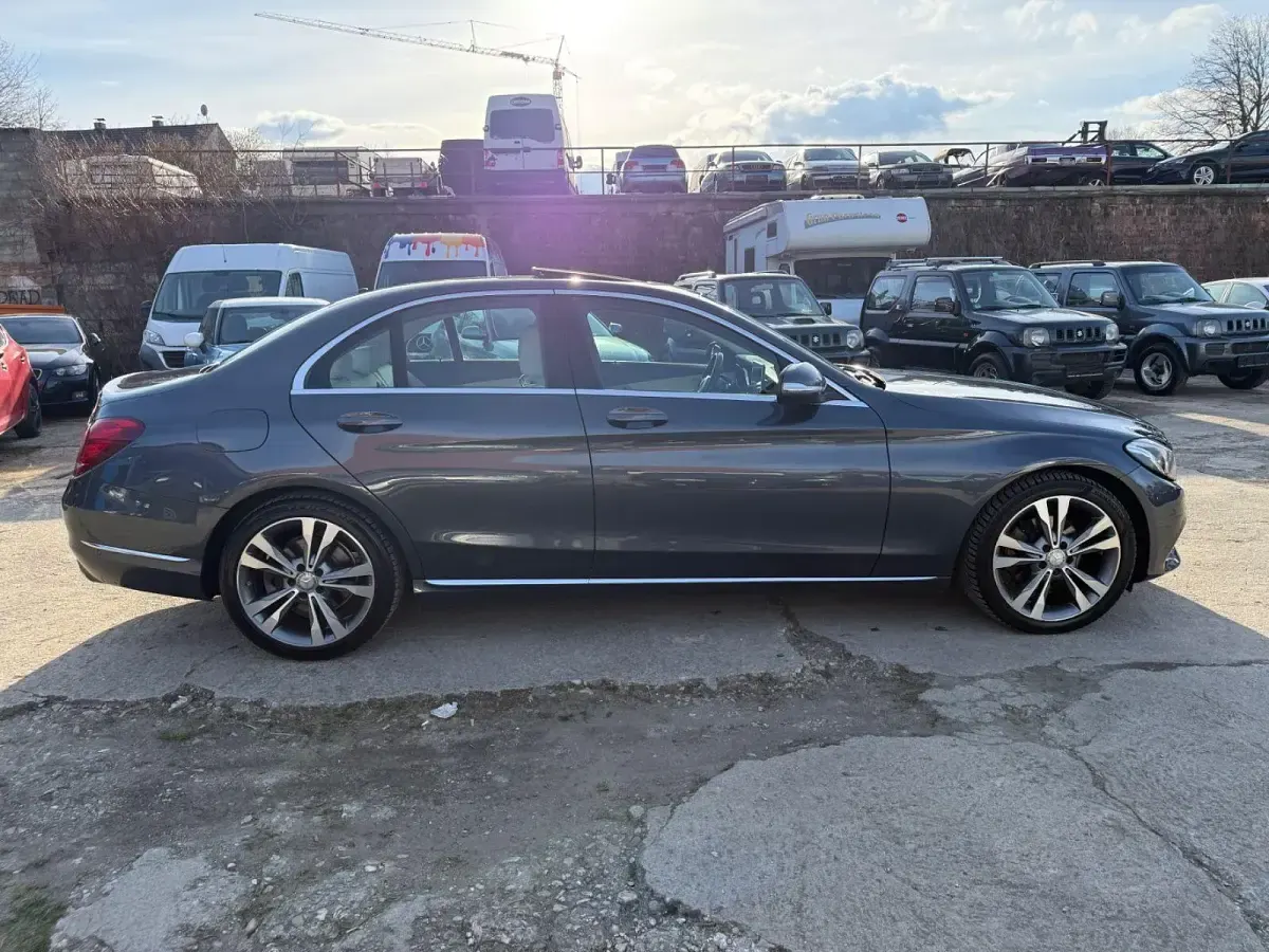 Gebraucht Mercedes C200 184 PS (135 kW) 2014 Grau Limousine