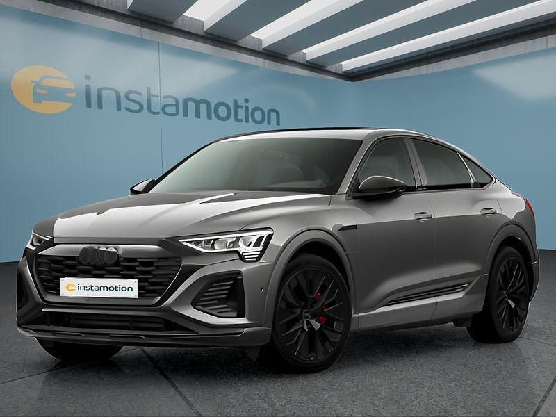 Grau Gebraucht 2023 Audi Q8 Sportback e-tron SUV | 56.199 € (Guter Preis) - Bild 1/4