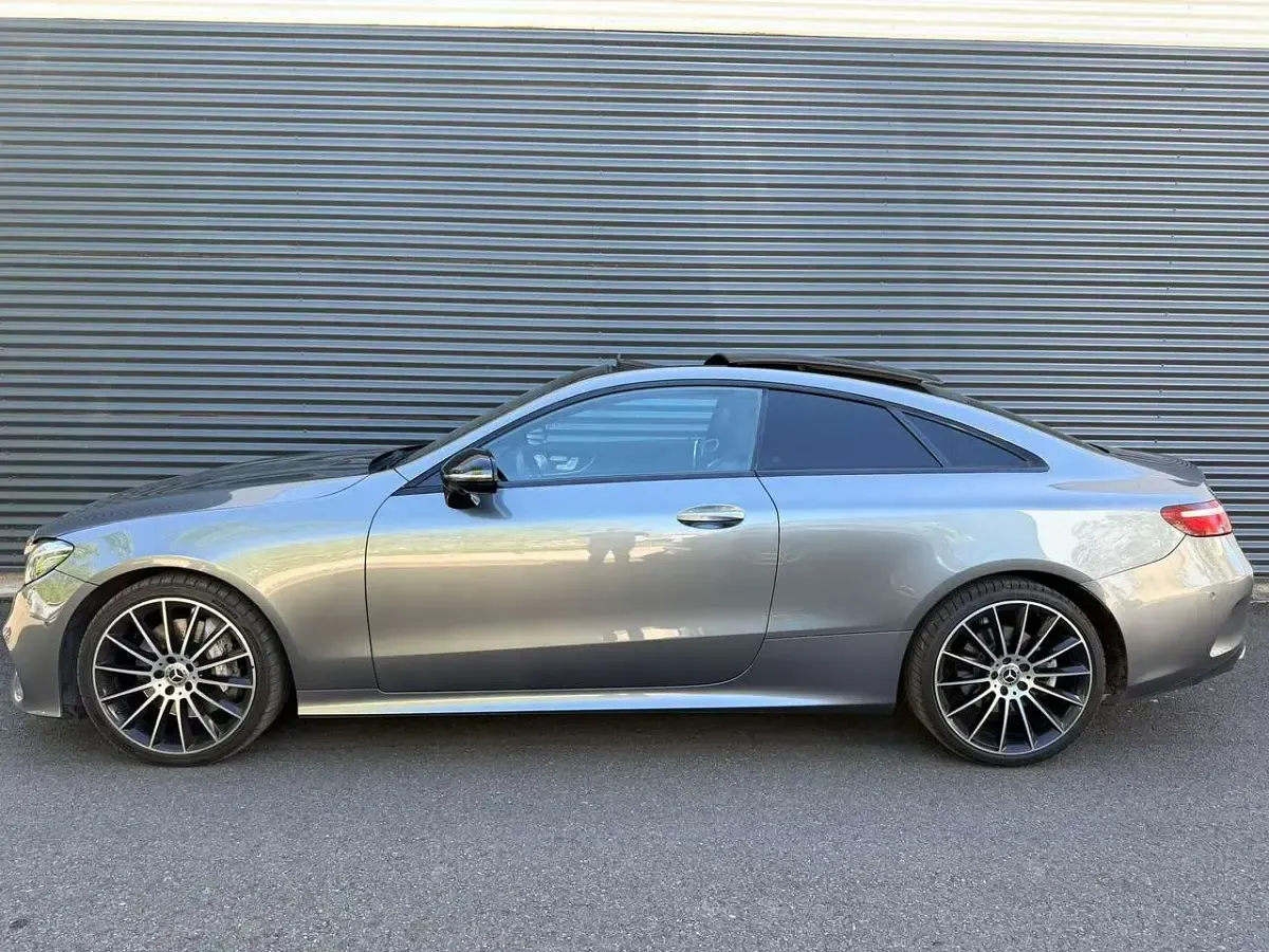 Gebraucht Mercedes E400 AMG line 340 PS (250 kW) 2020 Grau Coupé