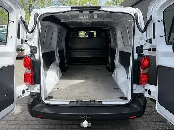 Gebraucht Toyota Proace Plus 144 PS (105 kW) 2023 Ice white Van / Kleinbus