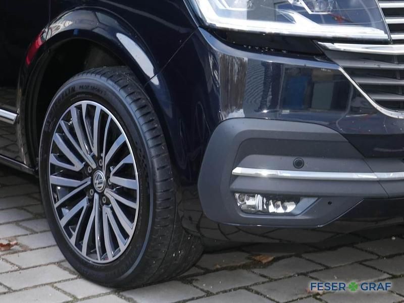 Second-hand VW Multivan Generation Six 204 CP (150 kW) 2021 Negru Monovolum