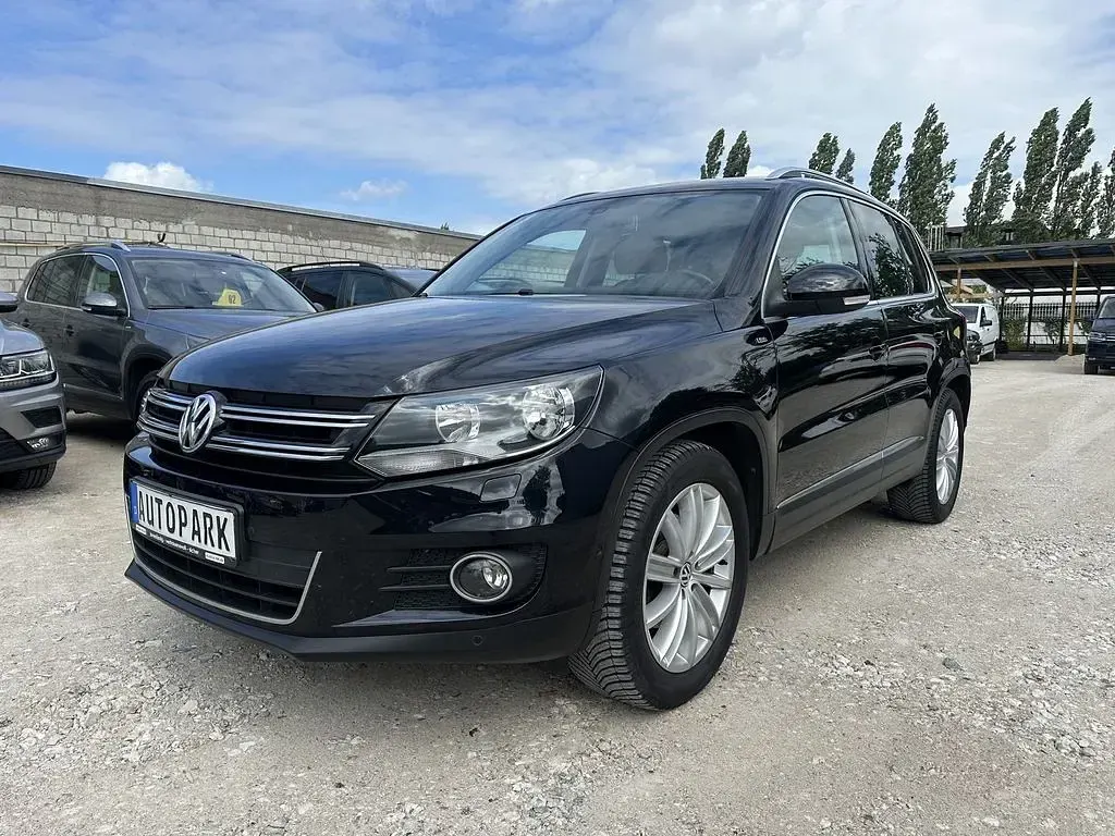 Gebraucht VW Tiguan Comfortline 160 PS (117 kW) 2015 Schwarz SUV