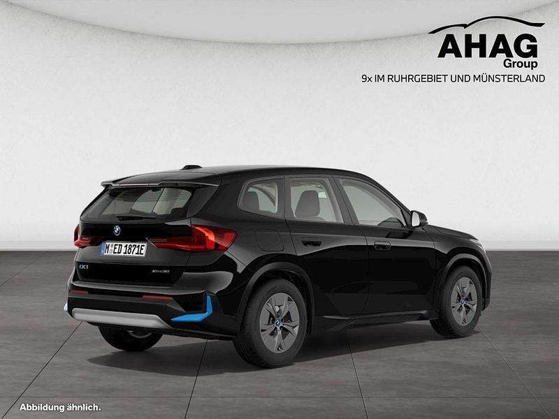 Gebraucht BMW iX1 Performance 230 kW (313 PS) 2023 Schwarz SUV