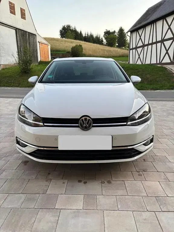 Gebraucht VW Golf VII Join 110 PS (80 kW) 2018 Weiß Limousine
