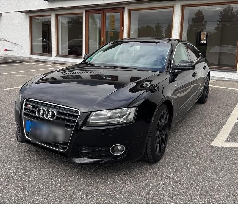 Schwarz Gebraucht 2010 Audi A5 Sportback Design Kleinwagen | 8.500 € (Guter Preis) - Bild 1/4