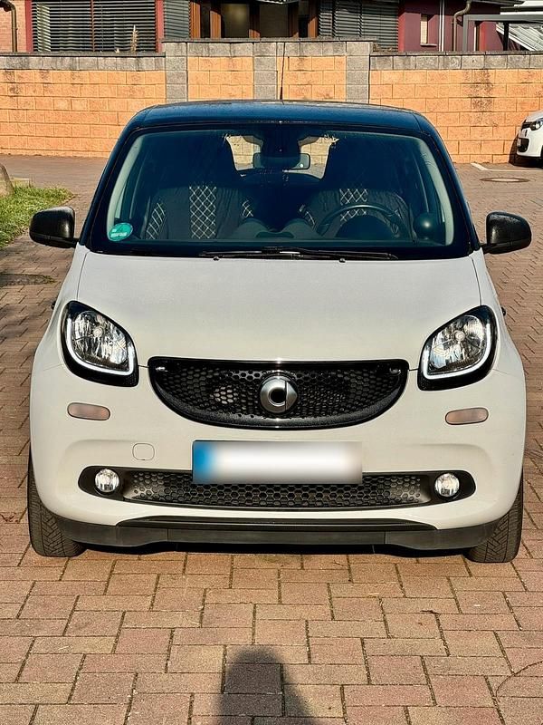 Gebraucht Smart ForFour Passion 71 PS (52 kW) 2017 Weiß Kleinwagen