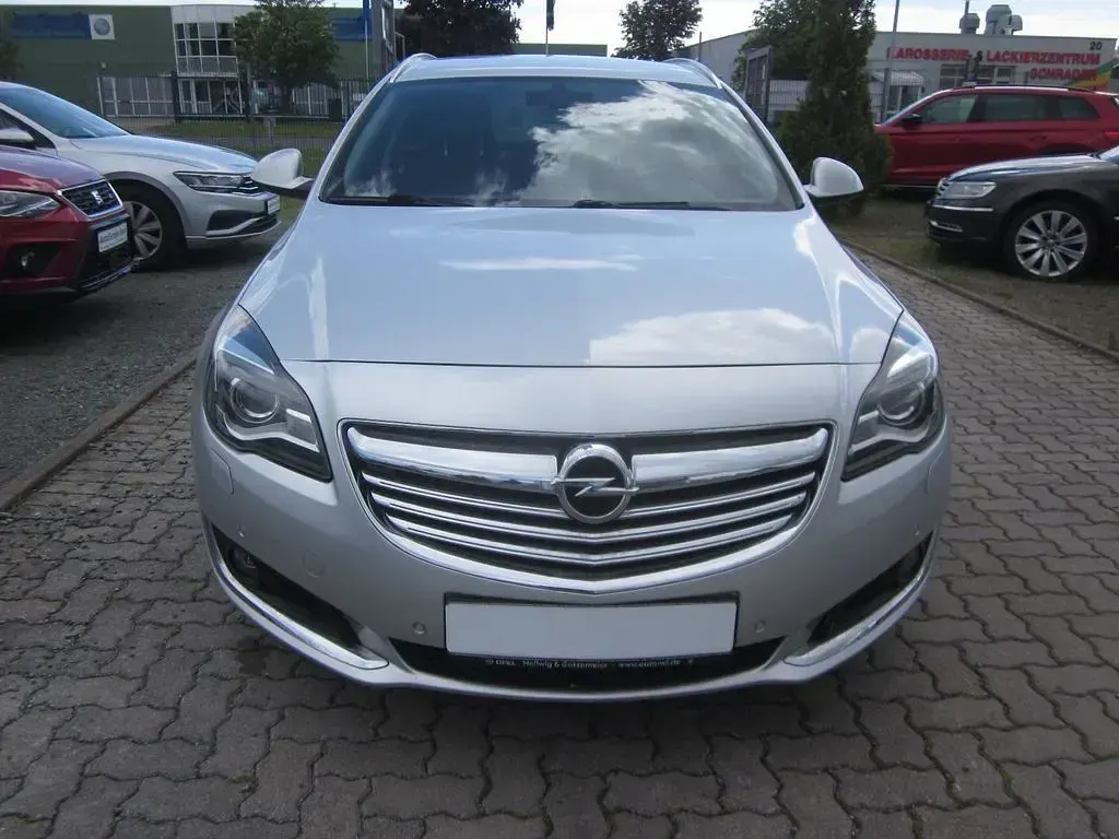 Gebraucht Opel Insignia Edition 163 PS (119 kW) 2014 Silber Kombi