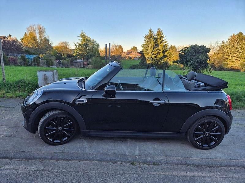 Gebraucht Mini Cooper Pepper 136 PS (100 kW) 2016 Schwarz Kleinwagen