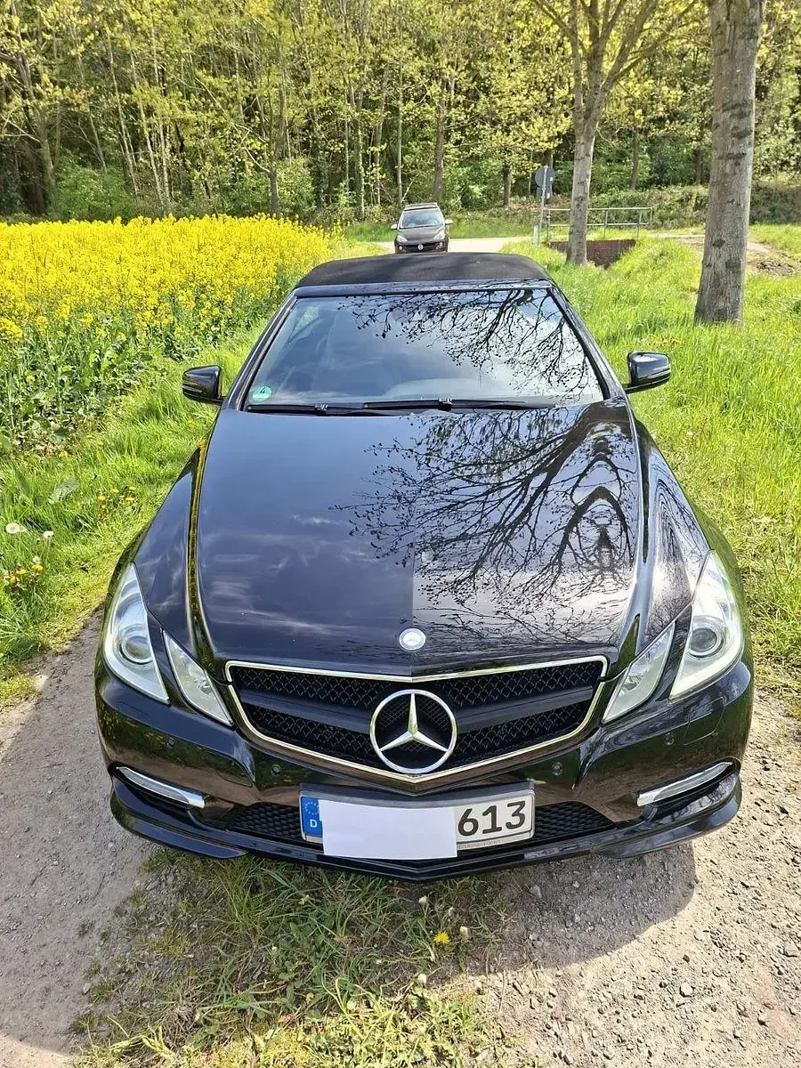 Second-hand Mercedes E250 AMG 204 CP (150 kW) 2013 Negru Cabrio