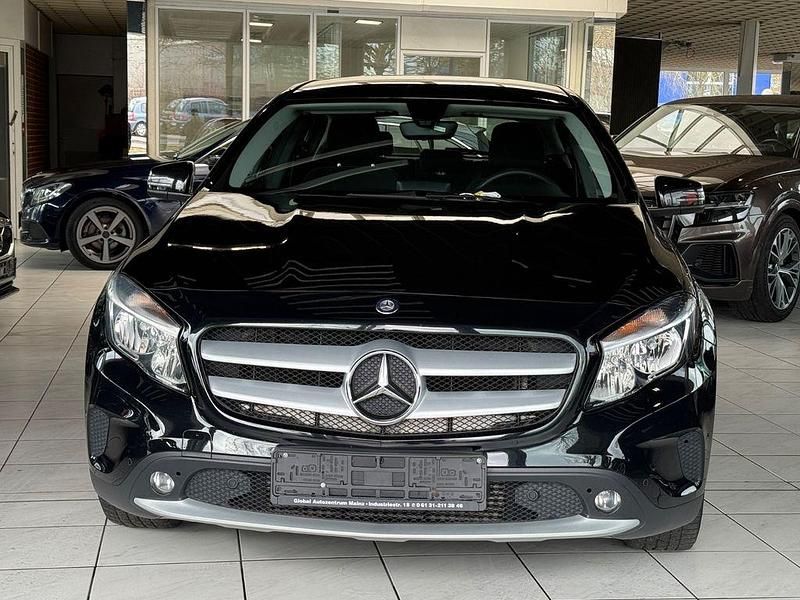 Gebraucht Mercedes GLA200 136 PS (100 kW) 2014 Schwarz SUV