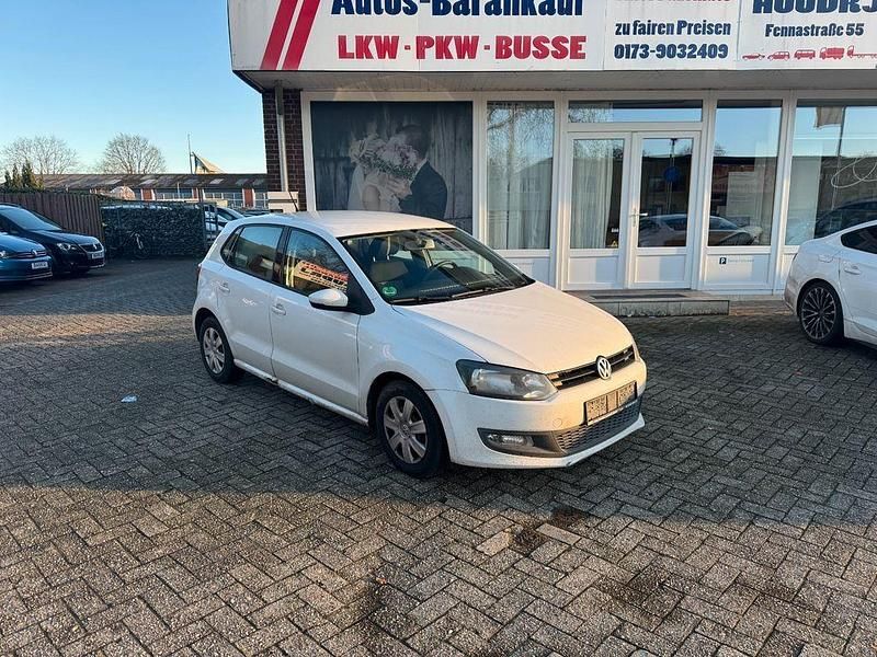 Weiß Gebraucht 2010 VW Polo Comfortline Kleinwagen | 2.399 € (Fairer Preis) - Bild 1/4