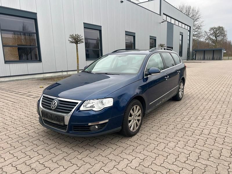 Gebraucht VW Passat Comfortline 140 PS (102 kW) 2005 Blau Kombi