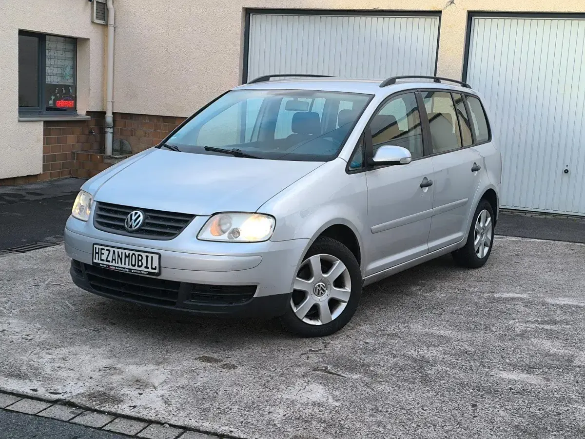 Gebraucht VW Touran 105 PS (77 kW) 2005 Silber Van / Kleinbus