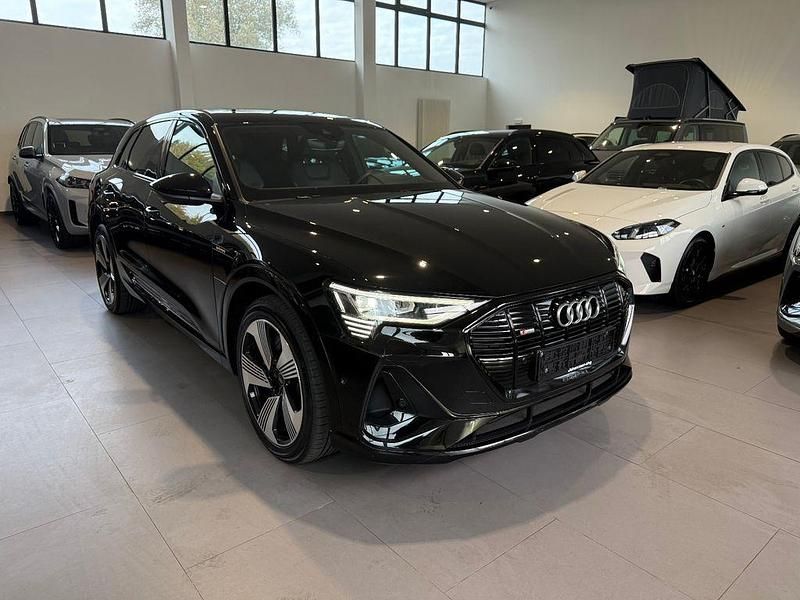 Gebraucht Audi e-tron S-Line 300 kW (408 PS) 2022 Schwarz SUV