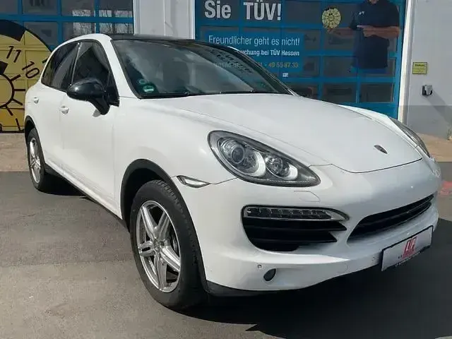 Gebraucht Porsche Cayenne 245 PS (180 kW) 2011 Weiss SUV