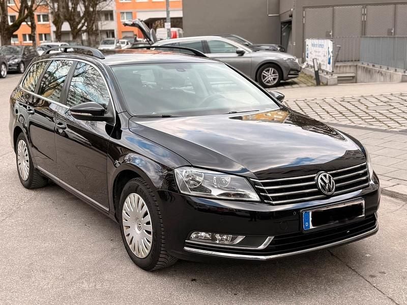 Gebraucht VW Passat 140 PS (102 kW) 2012 Schwarz Kombi