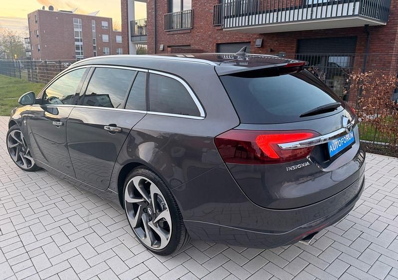 Gebraucht Opel Insignia OPC 250 PS (183 kW) 2014 Grau Kombi
