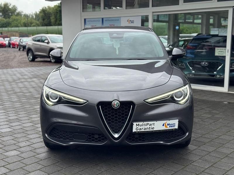 Gebraucht Alfa Romeo Stelvio Super 190 PS (139 kW) 2022 Grau SUV
