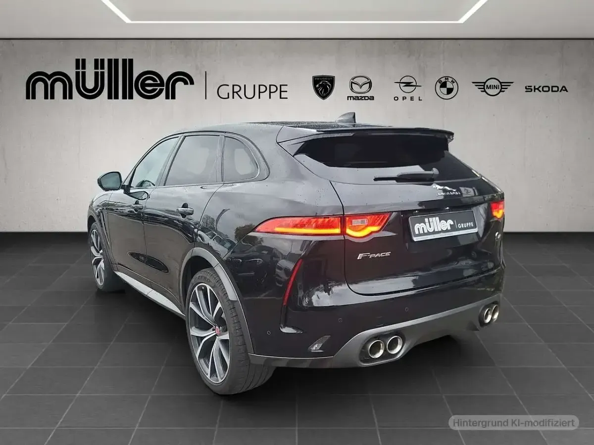 Gebraucht Jaguar F-Pace SVR 551 PS (405 kW) 2020 Santorini black SUV