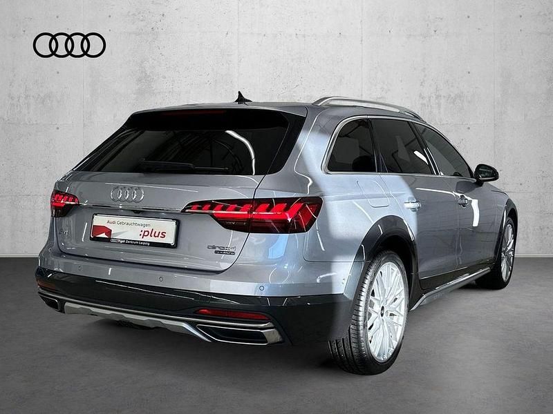 Gebraucht Audi A4 Allroad Ambiente 286 PS (210 kW) 2022 Florettsilber metallic Kombi