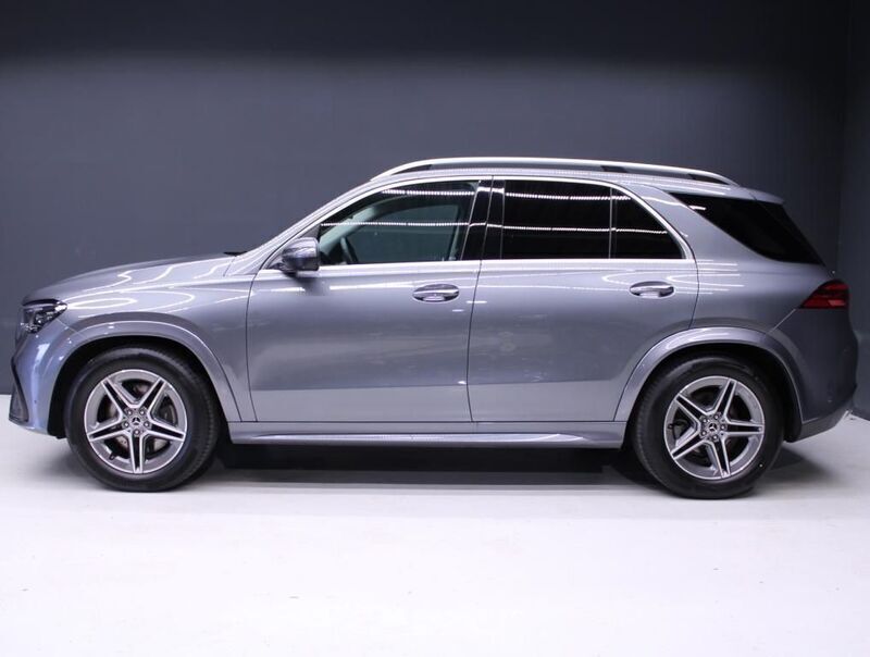 Gebraucht Mercedes GLE300 AMG 269 PS (197 kW) 2023 Metalliclack selenitgrau SUV