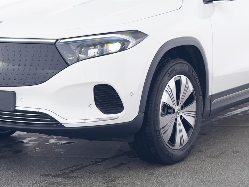 Gebraucht Mercedes EQA250 Progressive 139 kW (190 PS) 2024 Weiss polarweiss SUV