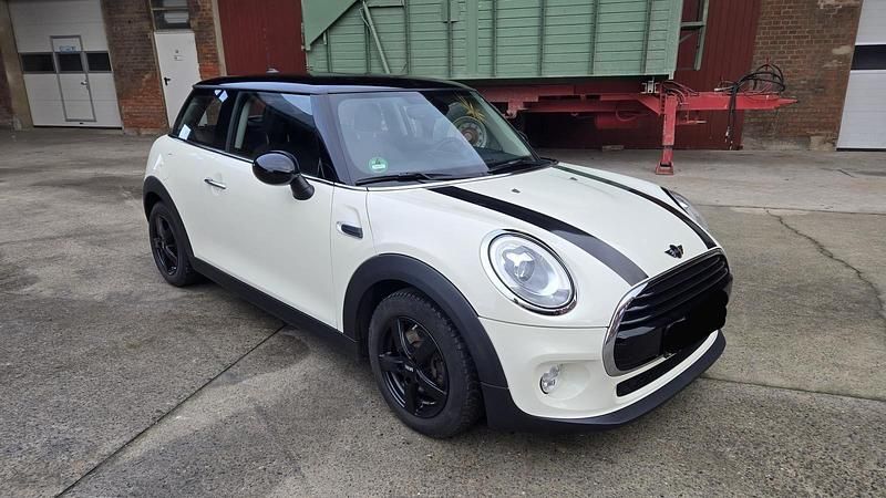 Usado Mini Cooper D 116 HP (85 kW) 2017 Branco Citadino