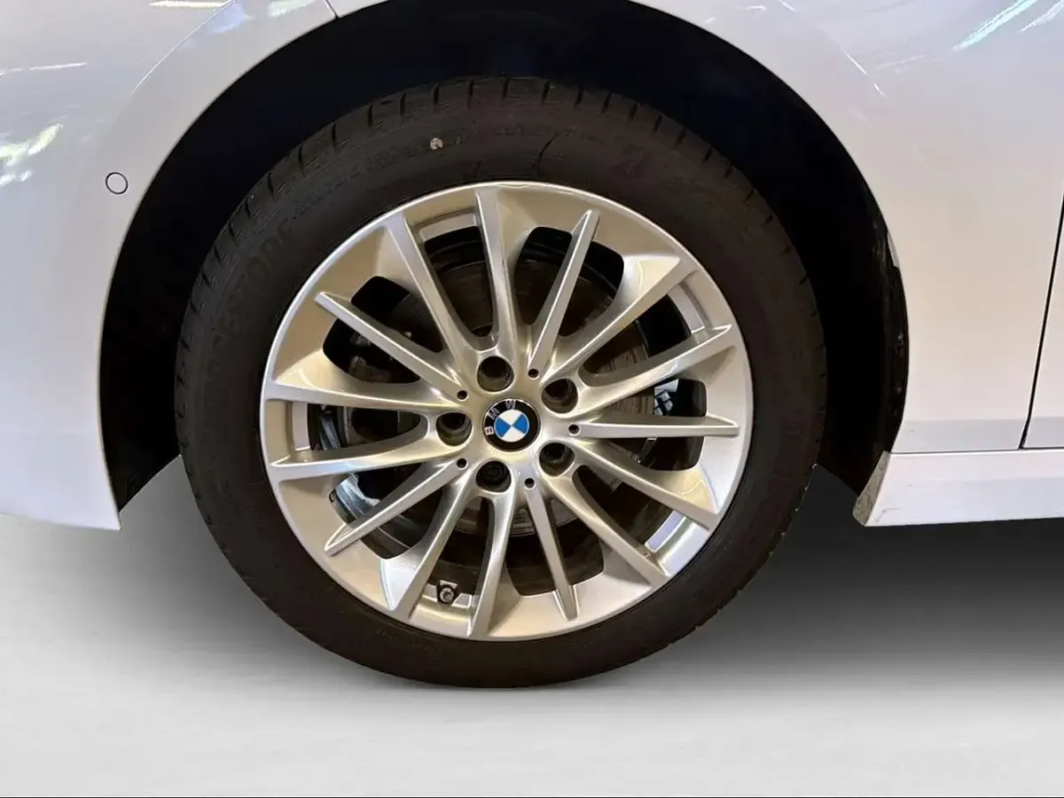 Gebraucht BMW 118 Advantage 136 PS (100 kW) 2024 Weiß Kleinwagen