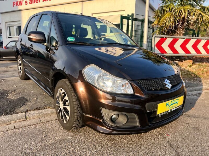 Braun Gebraucht 2013 Suzuki SX4 S-Cross Club SUV | 6.450 € (Superpreis) - Bild 1/4