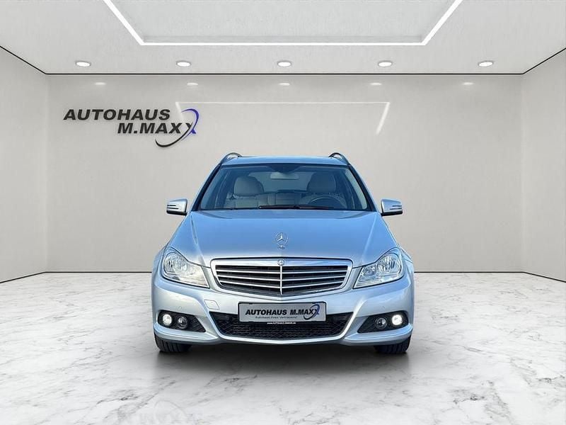 Gebraucht Mercedes C180 Elegance 156 PS (114 kW) 2012 Silber Kombi