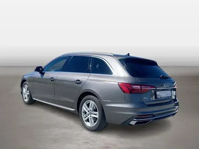 Gebraucht Audi A4 Advanced 190 PS (139 kW) 2021 Grau Kombi