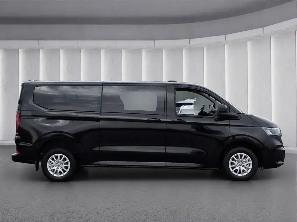 Neu VW T7 R 170 PS (125 kW) 2026 Midnight black metallic Van