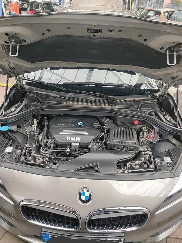 Gebraucht BMW 218 150 PS (110 kW) 2017 Grau Kombi