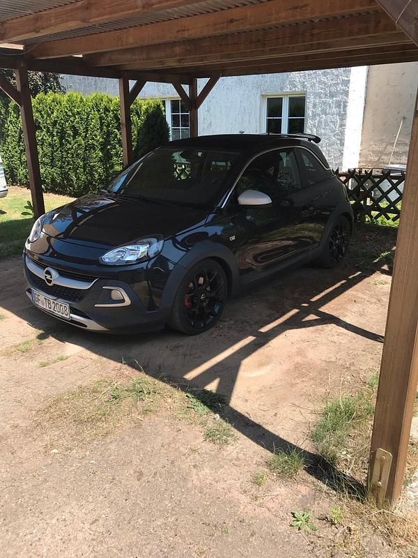 Schwarz Gebraucht 2015 Opel Adam Rocks Rocks S Kleinwagen | 10.199 € (Etwas zu teuer) - Bild 1/4