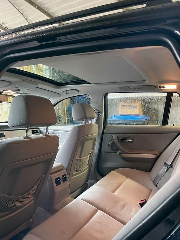 Gebraucht BMW 318 143 PS (105 kW) 2008 Blau Kombi