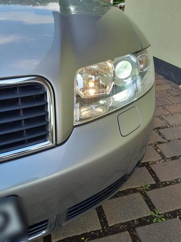 Gebraucht Audi A4 101 PS (74 kW) 2001 Grau Limousine