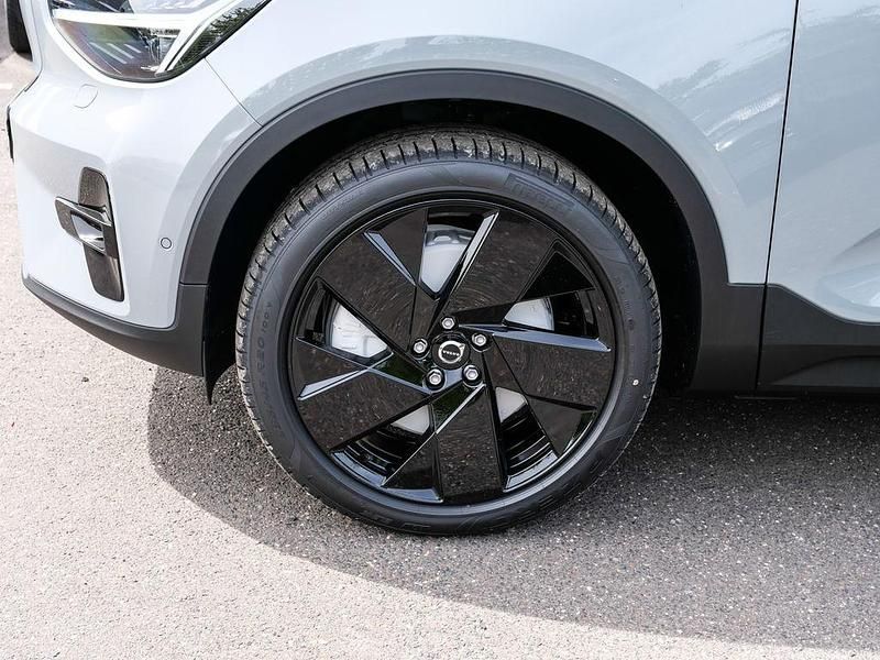 Gebraucht Volvo EX40 Ultra 185 kW (252 PS) 2026 Vapour grey / metallic SUV