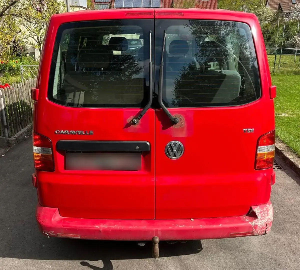 Gebraucht VW Caravelle 131 PS (96 kW) 2009 Rot Van