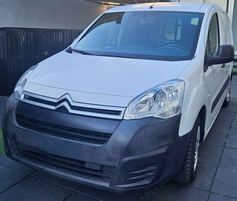 Weiß Gebraucht 2017 Citroën Berlingo Van / Kleinbus | 7.500 € (Guter Preis) - Bild 1/4
