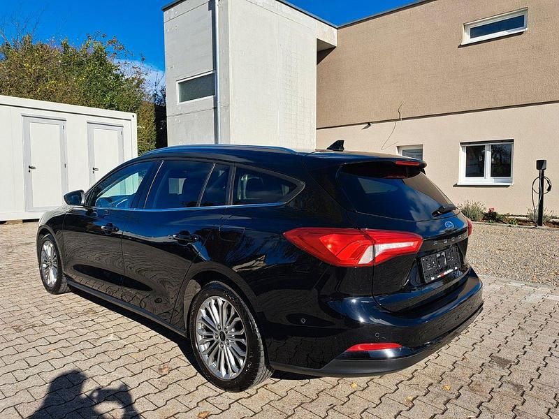 Gebraucht Ford Focus Titanium 150 PS (110 kW) 2019 Schwarz Kombi