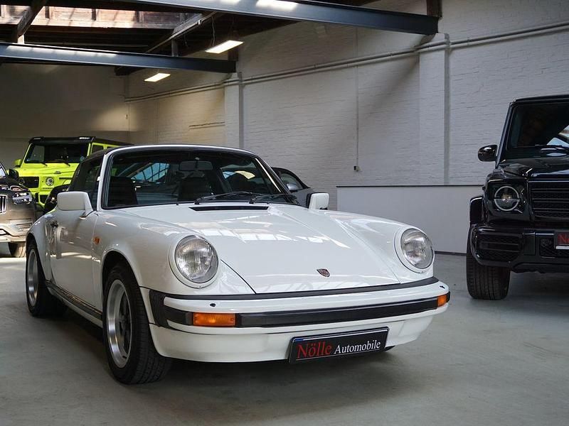 Usata Porsche 911 204 CV (150 kW) 1982 Bianco Cabrio