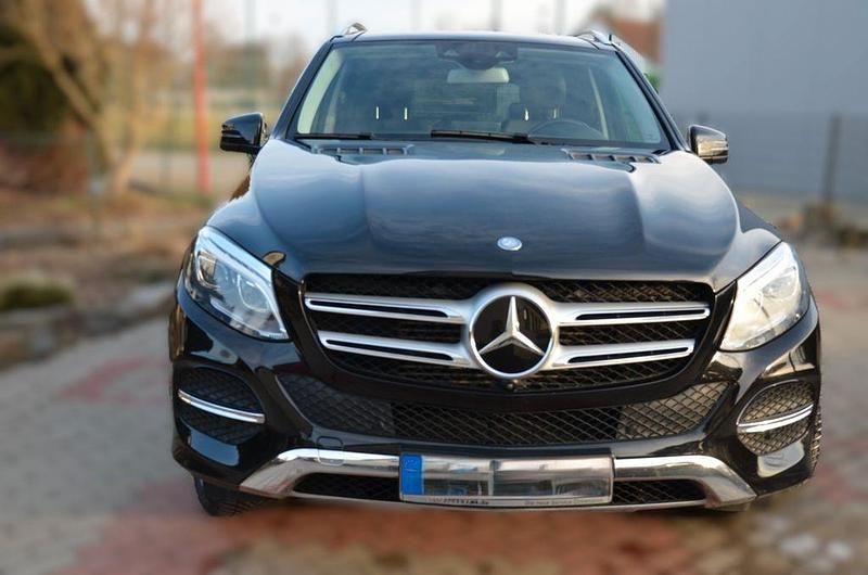 Gebraucht Mercedes GLE350 258 PS (189 kW) 2016 Schwarz SUV