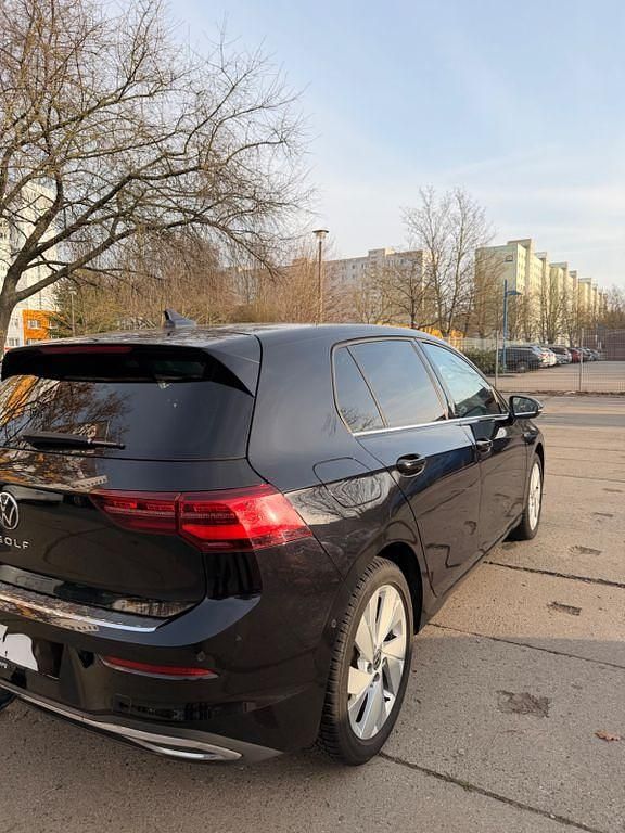 Gebraucht VW Golf VII Style 150 PS (110 kW) 2019 Schwarz Limousine