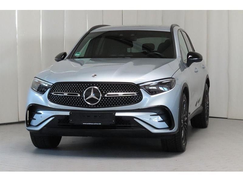 Gebraucht Mercedes GLC300 AMG line 281 PS (206 kW) 2024 Silber SUV