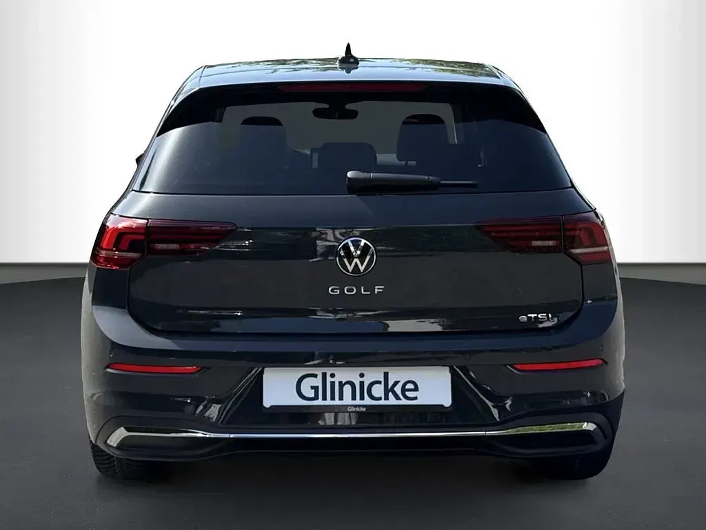 Gebraucht VW Golf VIII 116 PS (85 kW) 2026 Uranograu Limousine