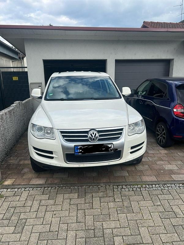 Weiß Gebraucht 2007 VW Touareg SUV | 4.900 € (Superpreis) - Bild 1/4