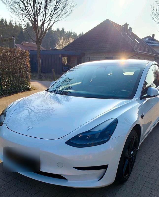 Gebraucht Tesla Model 3 RWD 239 kW (325 PS) 2022 Weiß Limousine