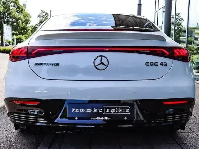 Gebraucht Mercedes EQE AMG 43 AMG 350 kW (476 PS) 2024 Weiß Limousine