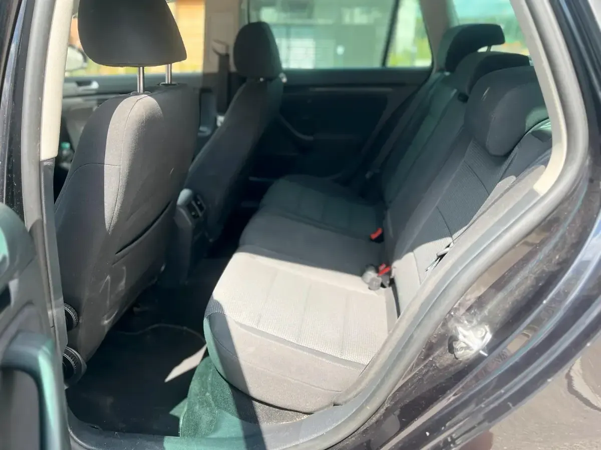 Gebraucht VW Golf VI 140 PS (102 kW) 2011 Schwarz Kombi