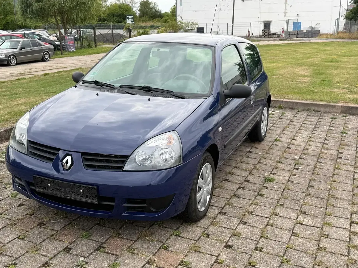 Gebraucht Renault Clio 58 PS (42 kW) 2008 Blau Kleinwagen